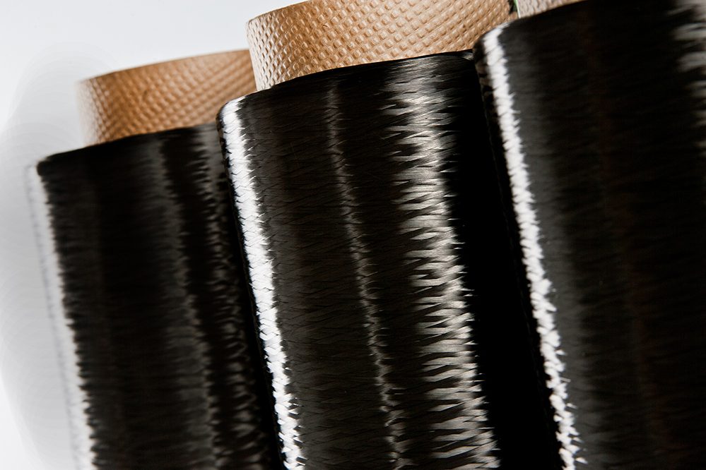 Leicht, zugfest, dünn – ein echter Hightech-Werkstoff: Ultraleichte und hochfeste Carbonfasern in Form von Faserverbundwerkstoffen werden in innovativen Bauprojekten eingesetzt, sowohl bei aufwändigen Sanierungen als auch für zukunftsweisende Neubauprojekte. (© Teijin Carbon Europe GmbH)